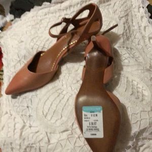 ENZO ANGIOLINI NEW LEATHER PUMPS
